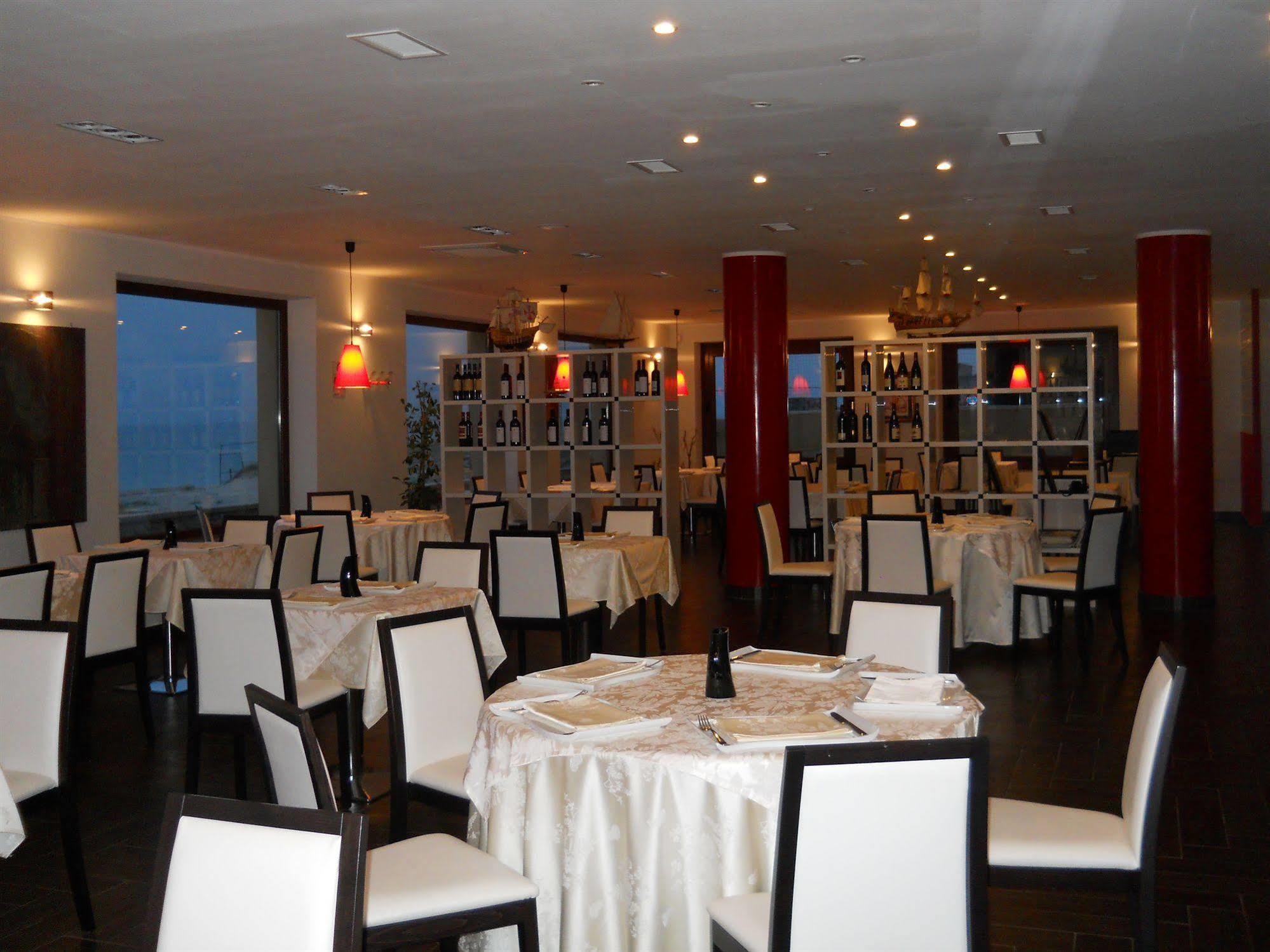Buddi Hotel Platamona Dış mekan fotoğraf