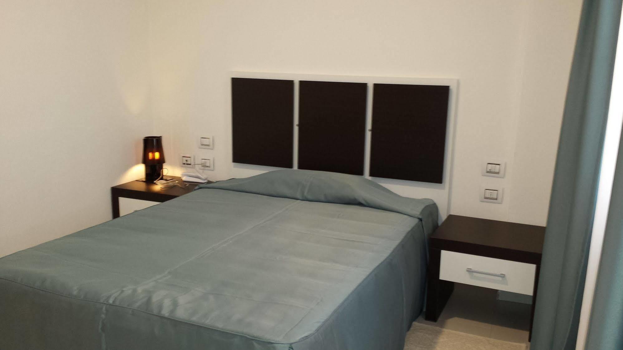 Buddi Hotel Platamona Dış mekan fotoğraf