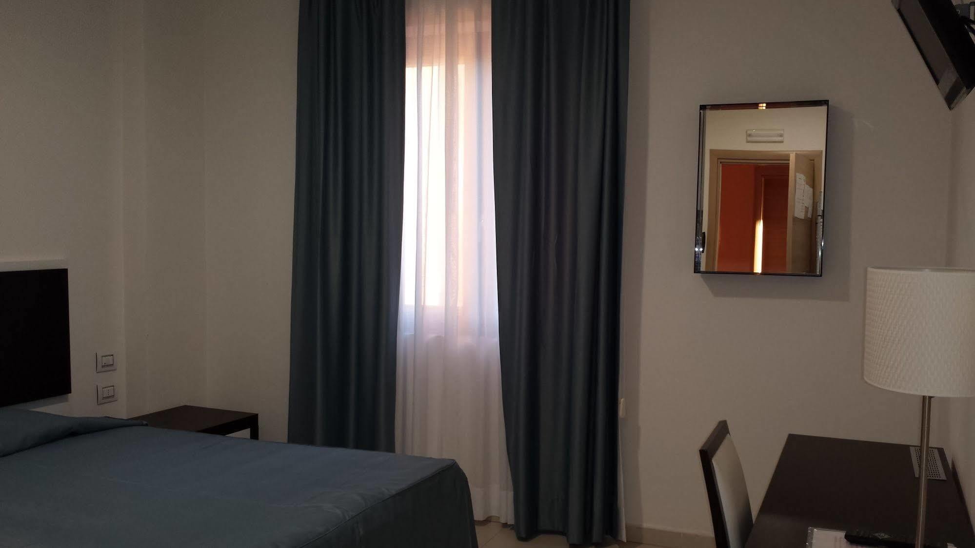 Buddi Hotel Platamona Dış mekan fotoğraf